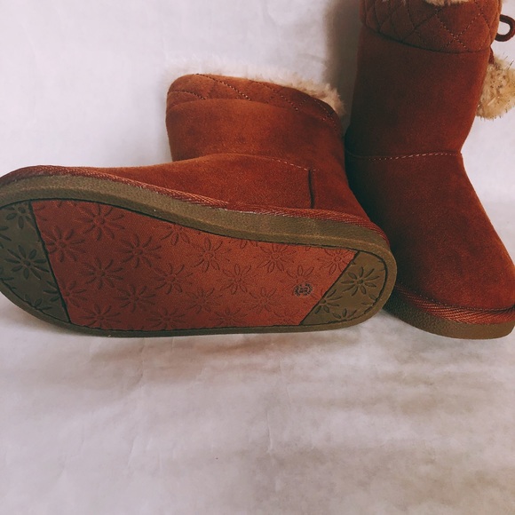 New! Okie Dokie Toddler Fur Tassel Bootie - Picture 6 of 6